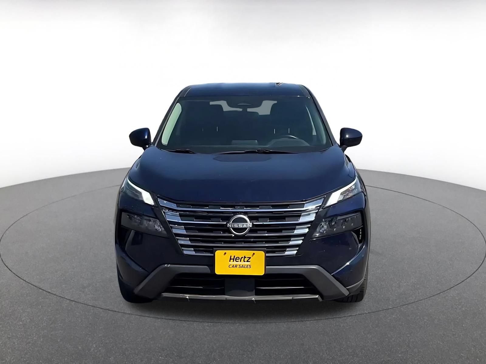 Used 2025 Nissan Rogue SV AWD/4WD image 4