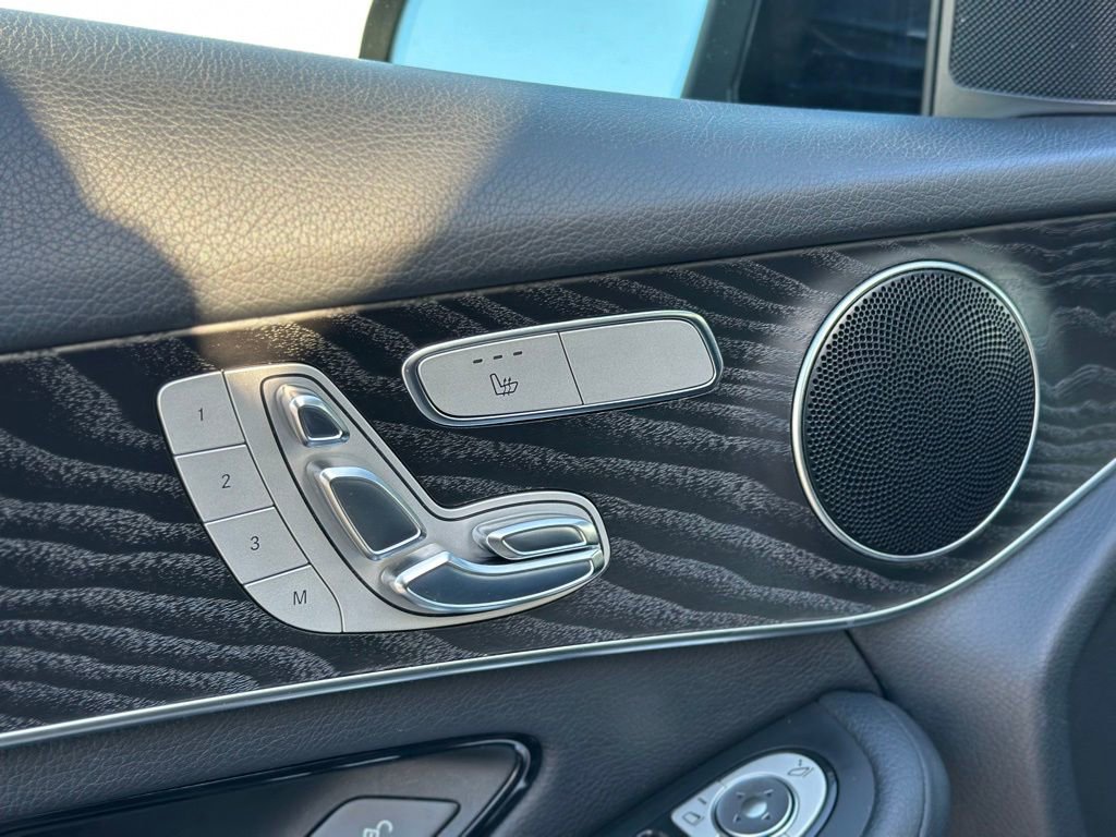 Used 2016 Mercedes-Benz GLC 300 4MATIC image 19