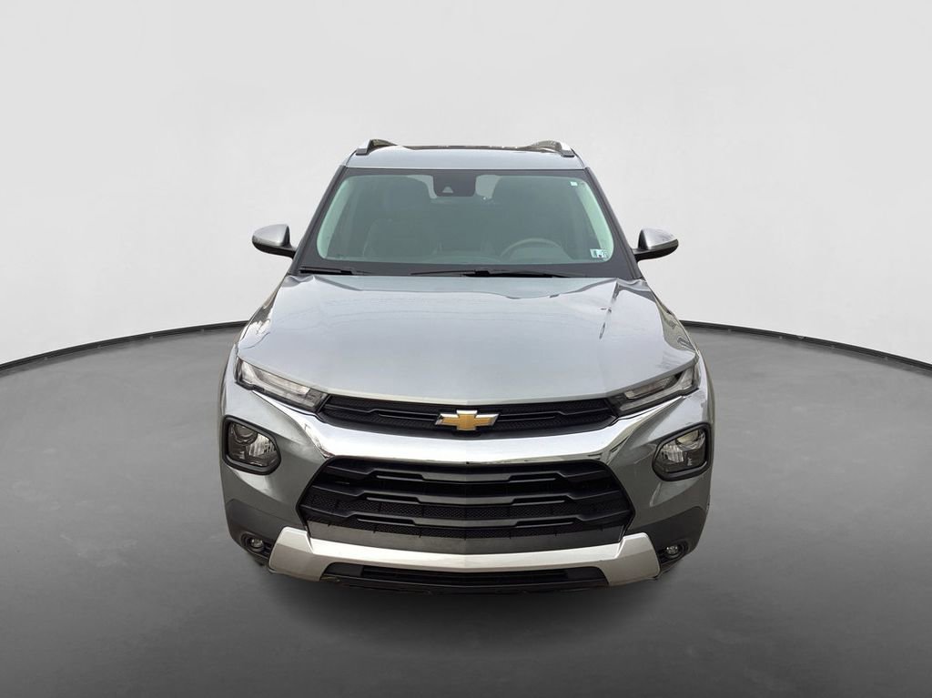 Used 2023 Chevrolet TrailBlazer LT w/ Convenience Package image 2