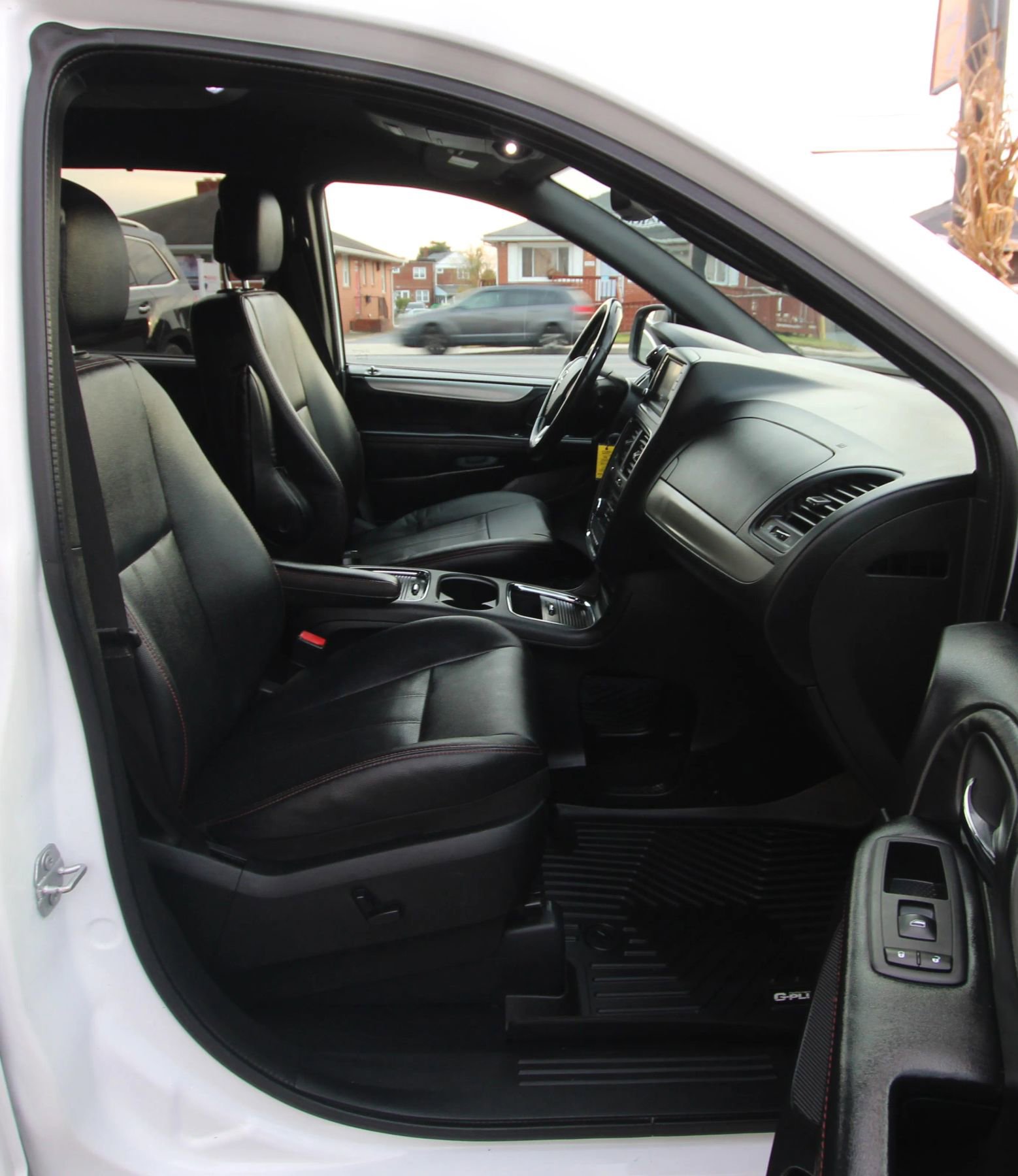 Used 2019 Dodge Grand Caravan GT image 10