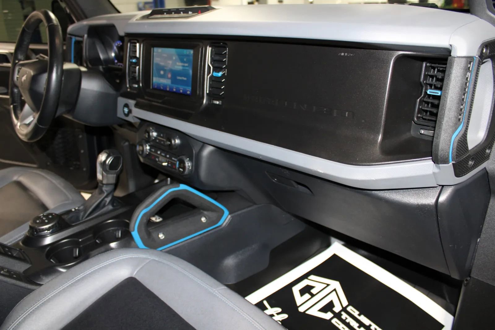 Used 2021 Ford Bronco Black Diamond w/ Sasquatch Package AWD/4WD image 19