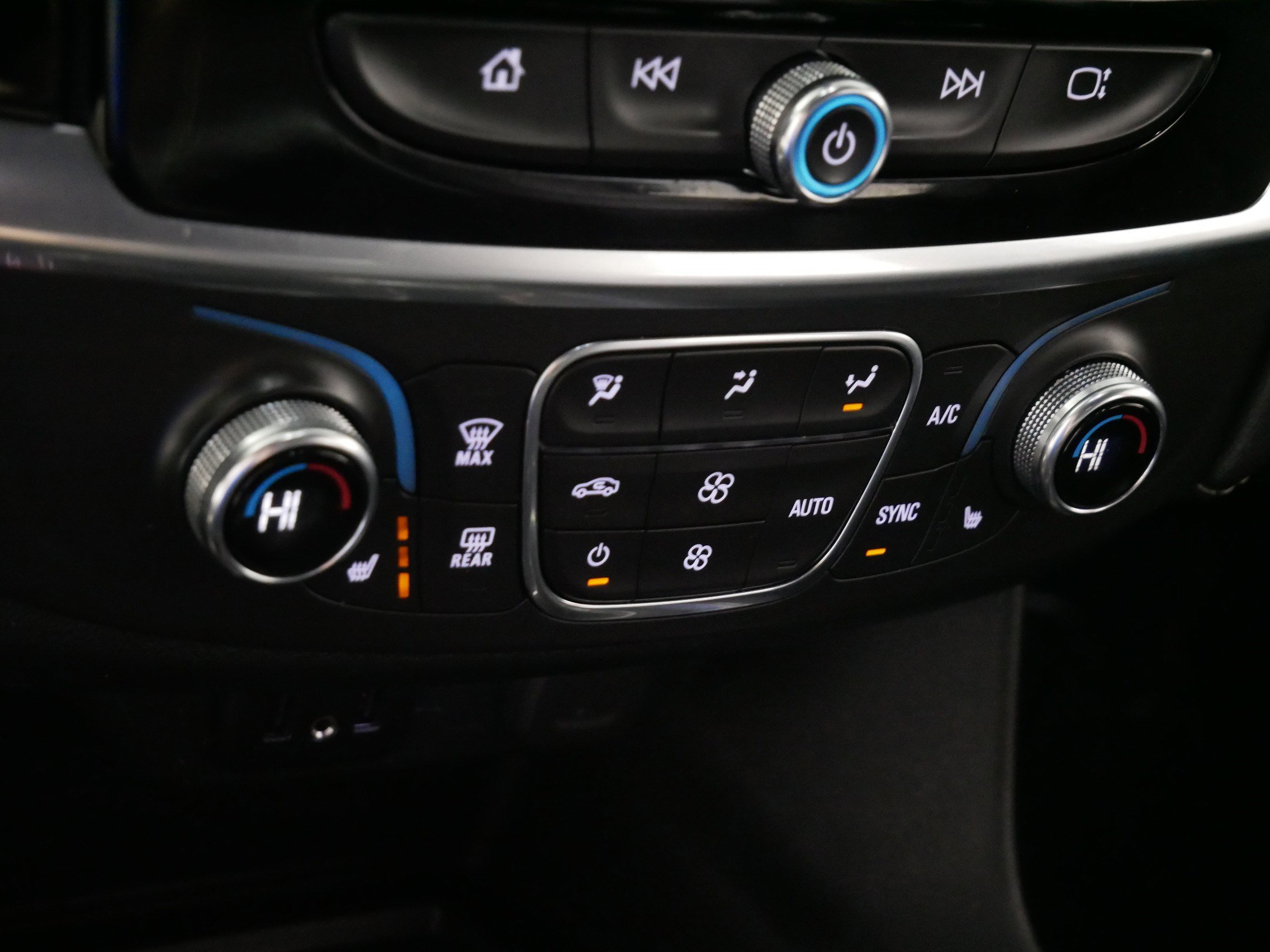 Certified 2022 Chevrolet Traverse LT image 23