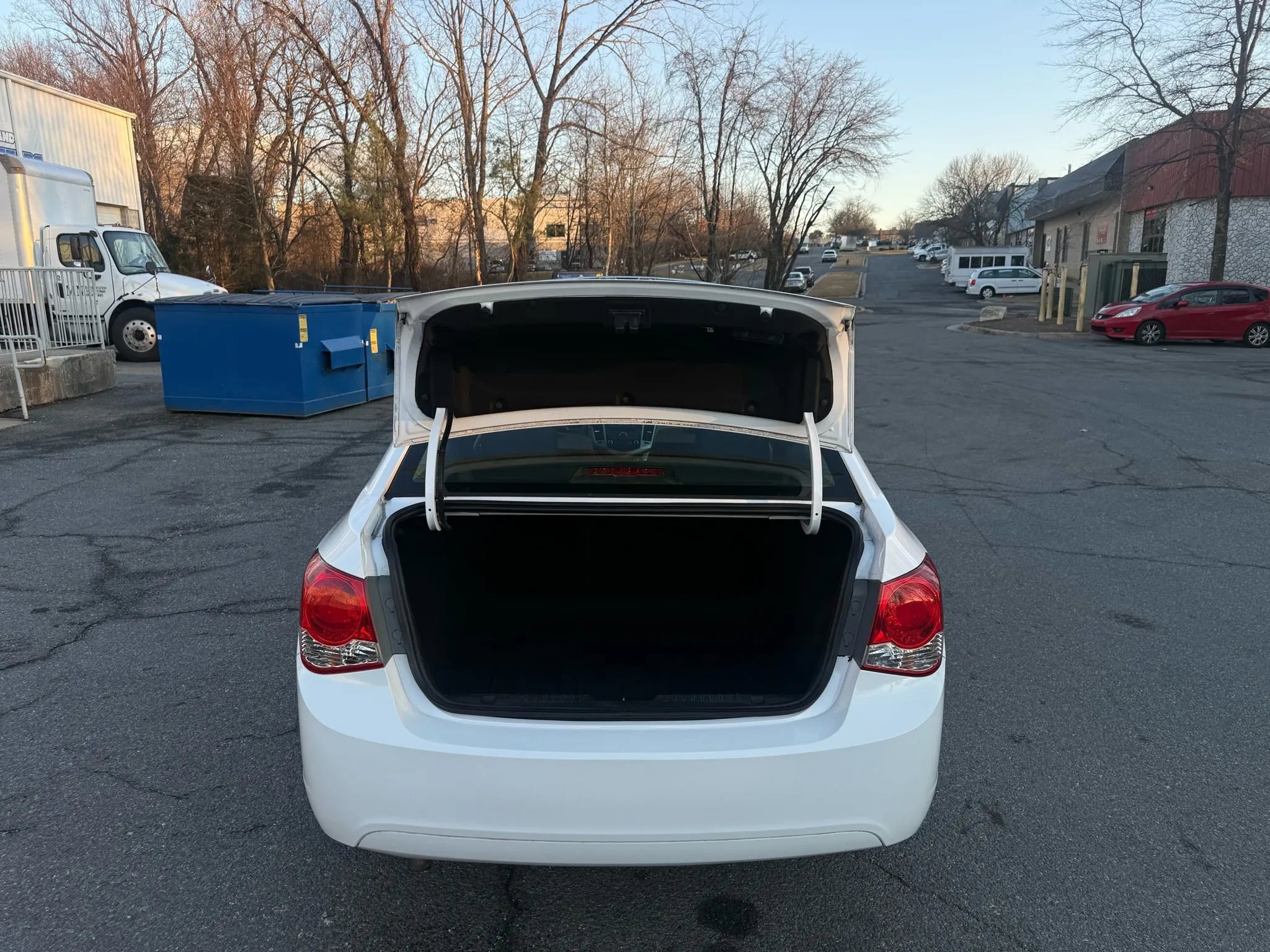 Used 2013 Chevrolet Cruze LS image 12