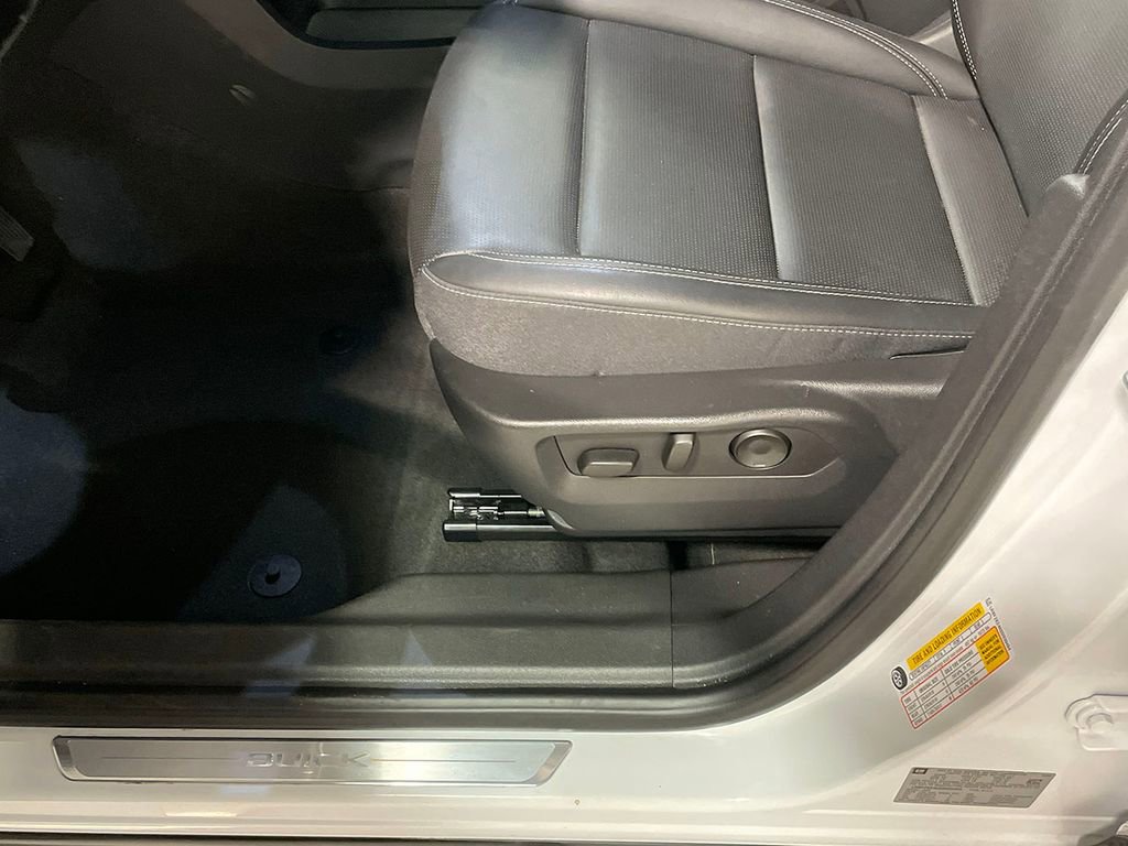 Used 2025 Buick Envision Preferred image 20