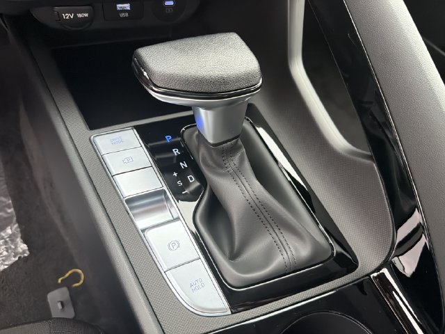 New 2026 Hyundai Elantra Hybrid FWD image 33