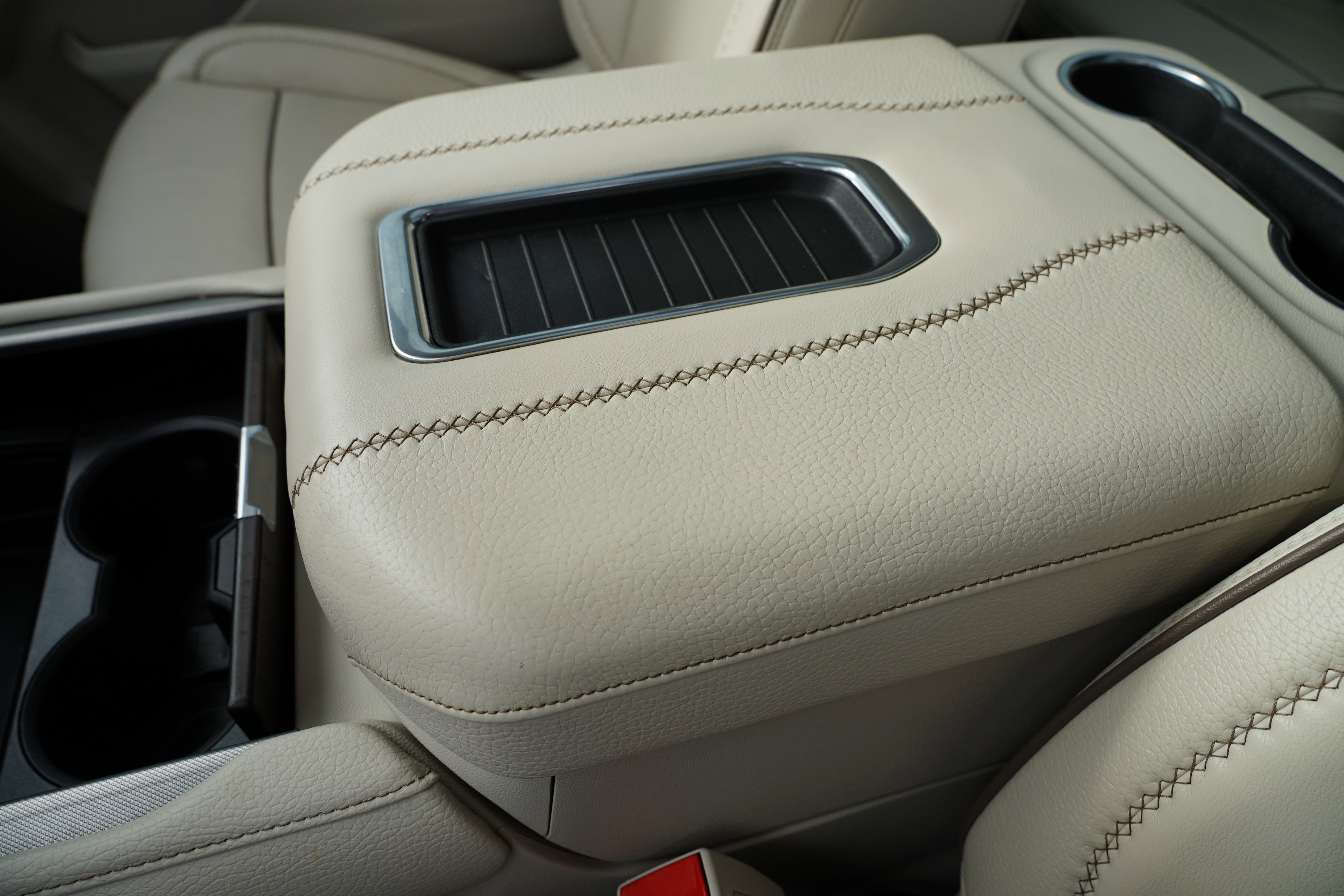 Used 2021 GMC Yukon XL Denali w/ Denali Ultimate Package image 32