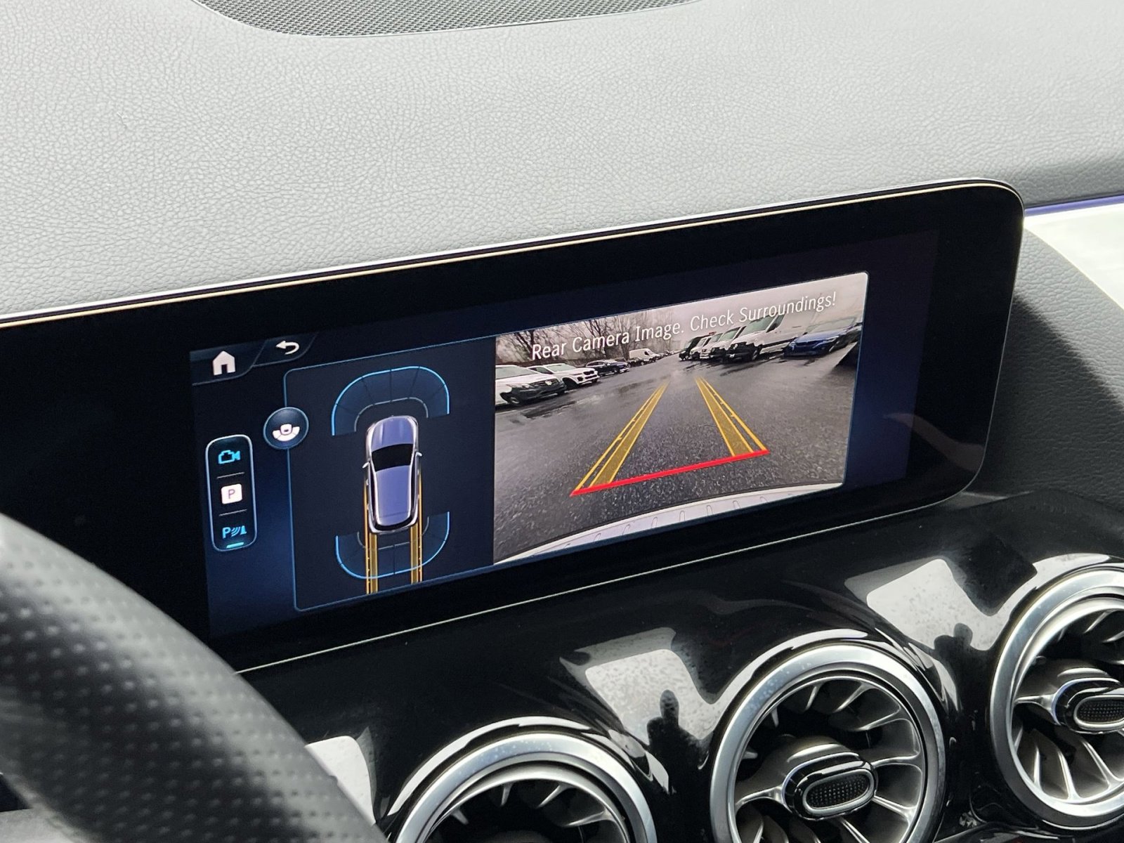 Certified 2025 Mercedes-Benz GLA 35 AMG 4MATIC image 17