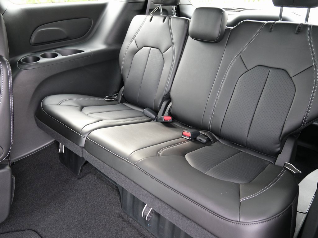 New 2025 Chrysler Pacifica Select image 29