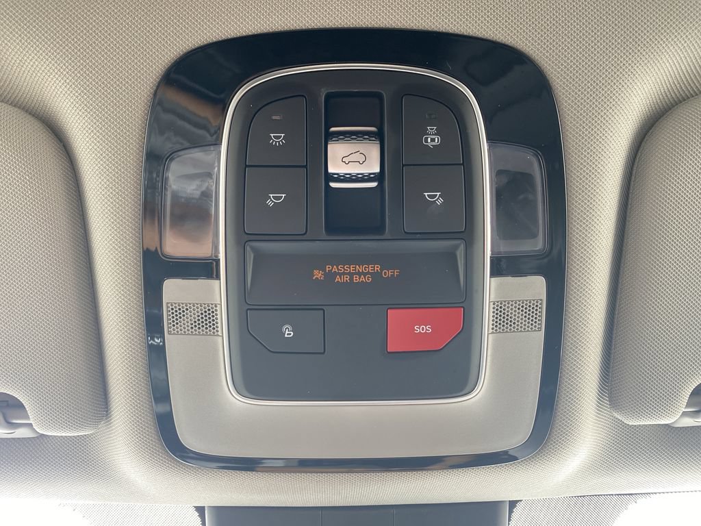 Certified 2023 Hyundai Santa Fe SEL w/ Premium Package FWD image 31