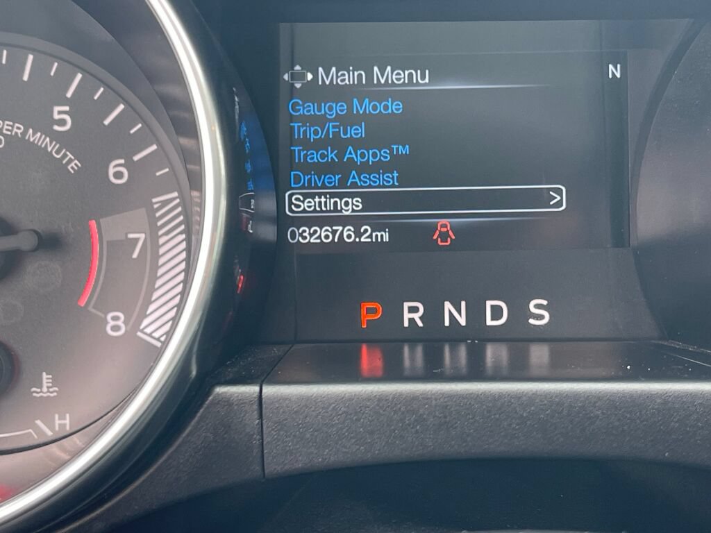 Used 2021 Ford Mustang Premium RWD image 3