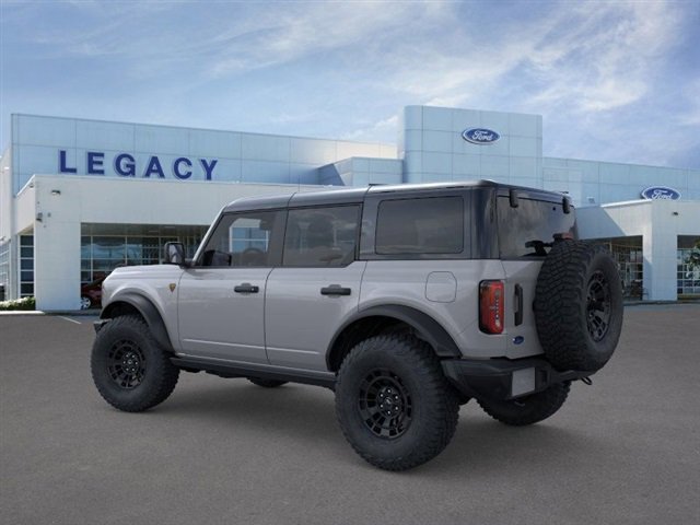 New 2026 Ford Bronco Badlands image 4