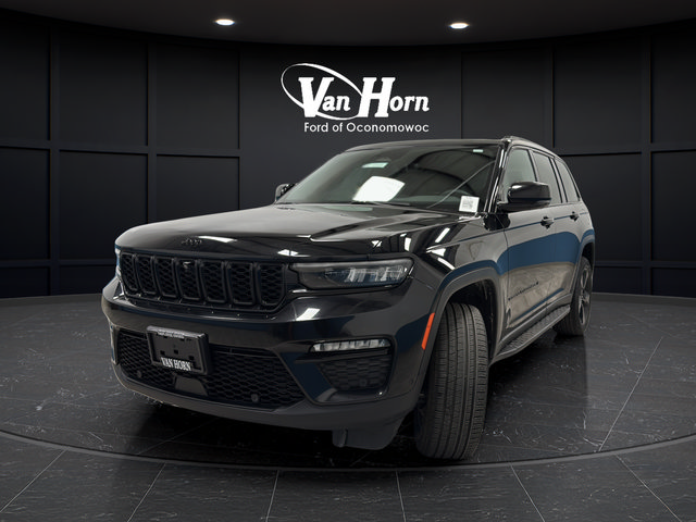 Used 2024 Jeep Grand Cherokee Limited w/ Luxury Tech Group II AWD/4WD image 3