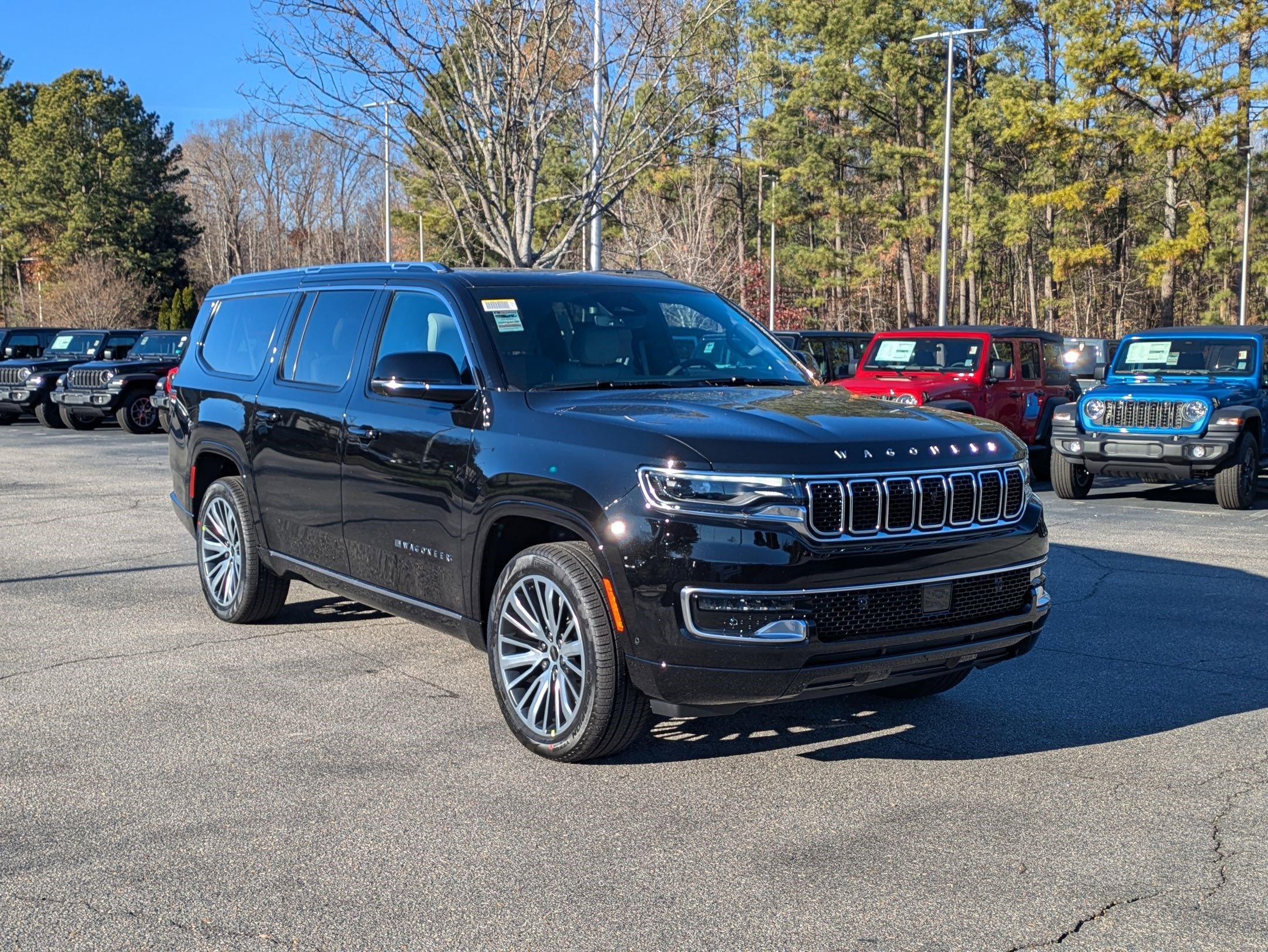 New 2025 Jeep Wagoneer L Series II image 3