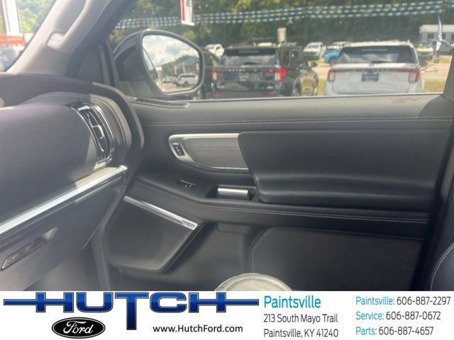 Used 2025 Ford Expedition Platinum AWD/4WD image 44