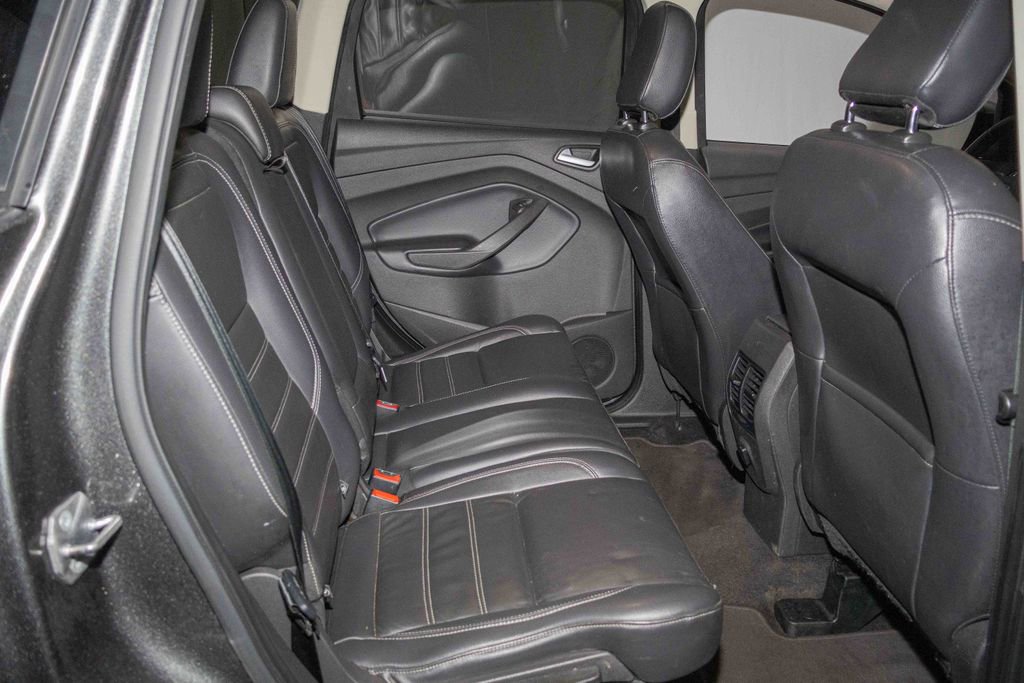 Used 2018 Ford Escape SEL image 15