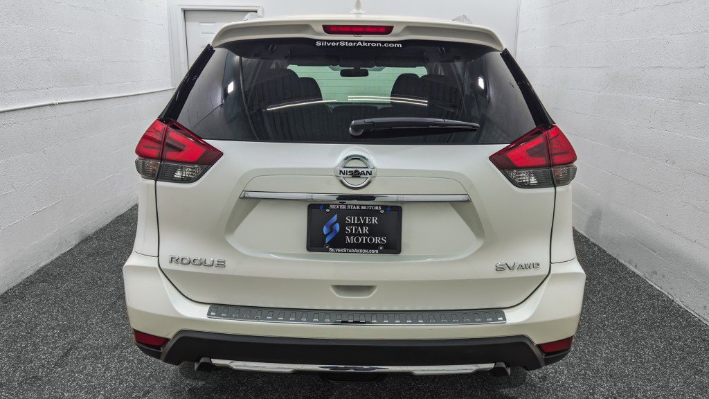 Used 2017 Nissan Rogue SV image 7