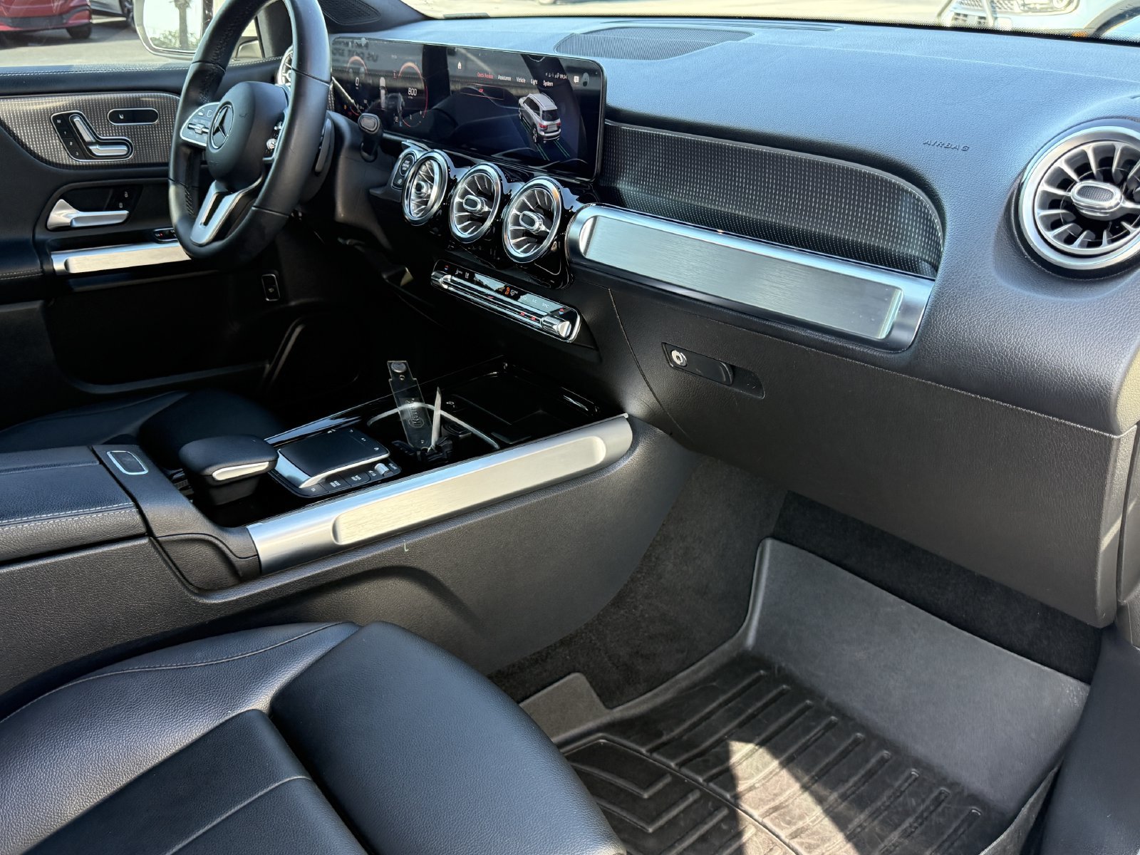 Used 2021 Mercedes-Benz GLB 250 image 15