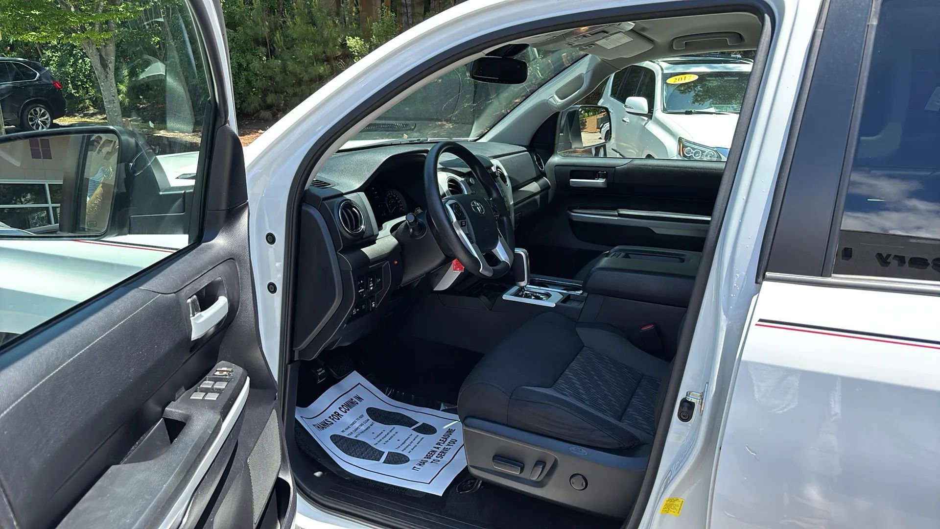 Used 2020 Toyota Tundra SR5 w/ SR5 Upgrade Package image 15