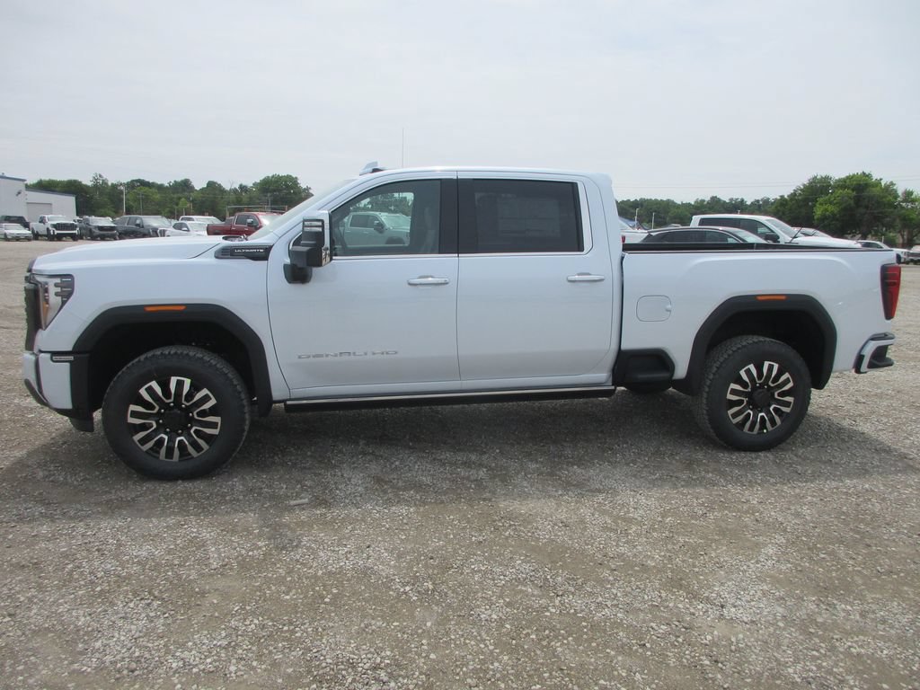 New 2026 GMC Sierra 2500 Denali Ultimate AWD/4WD image 10