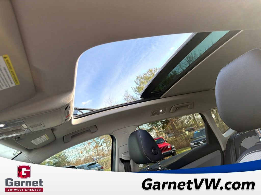 Certified 2024 Volkswagen Taos SEL image 22