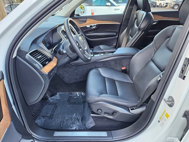 Certified 2025 Volvo XC90 T8 Plus w/ Protection Package Premier AWD/4WD image 18