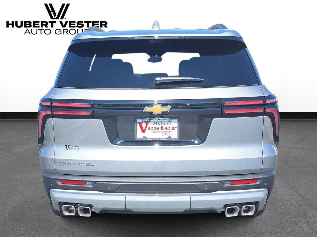 New 2026 Chevrolet Traverse LT w/ Sun and Wheel Package FWD image 7