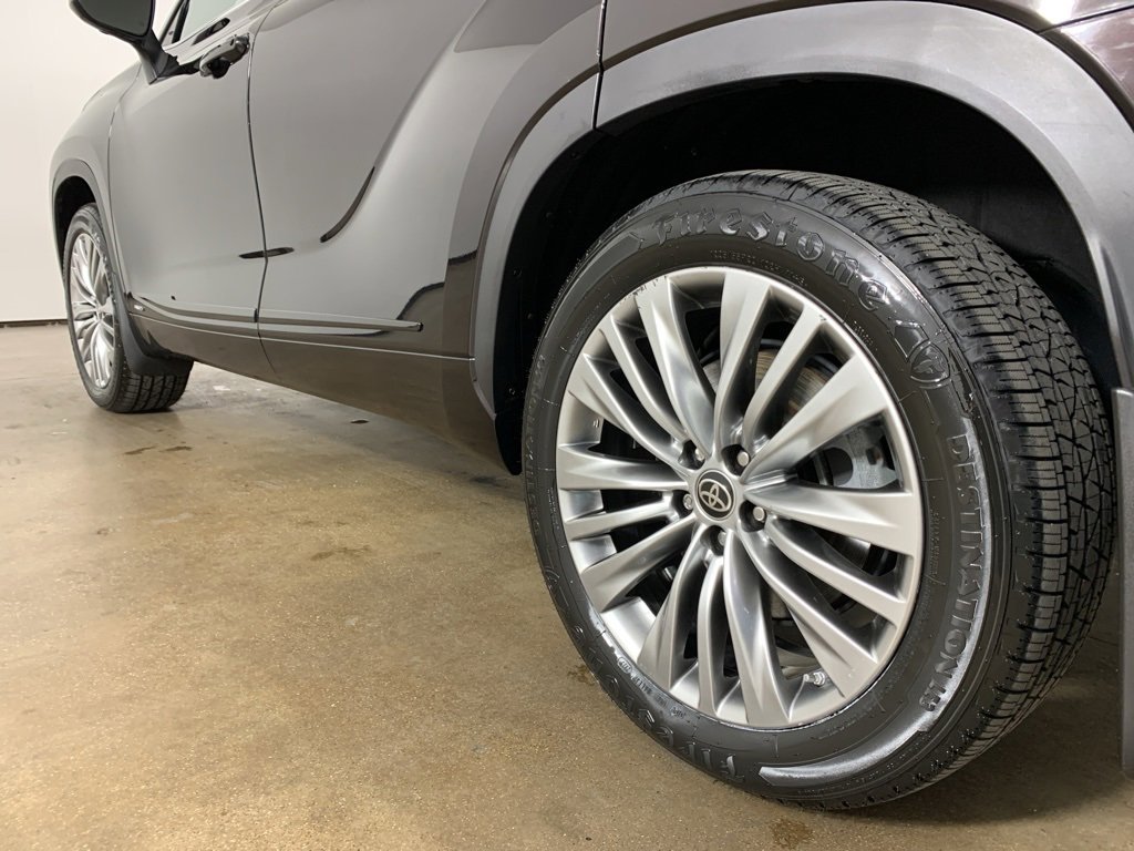 Used 2022 Toyota Highlander Platinum image 43