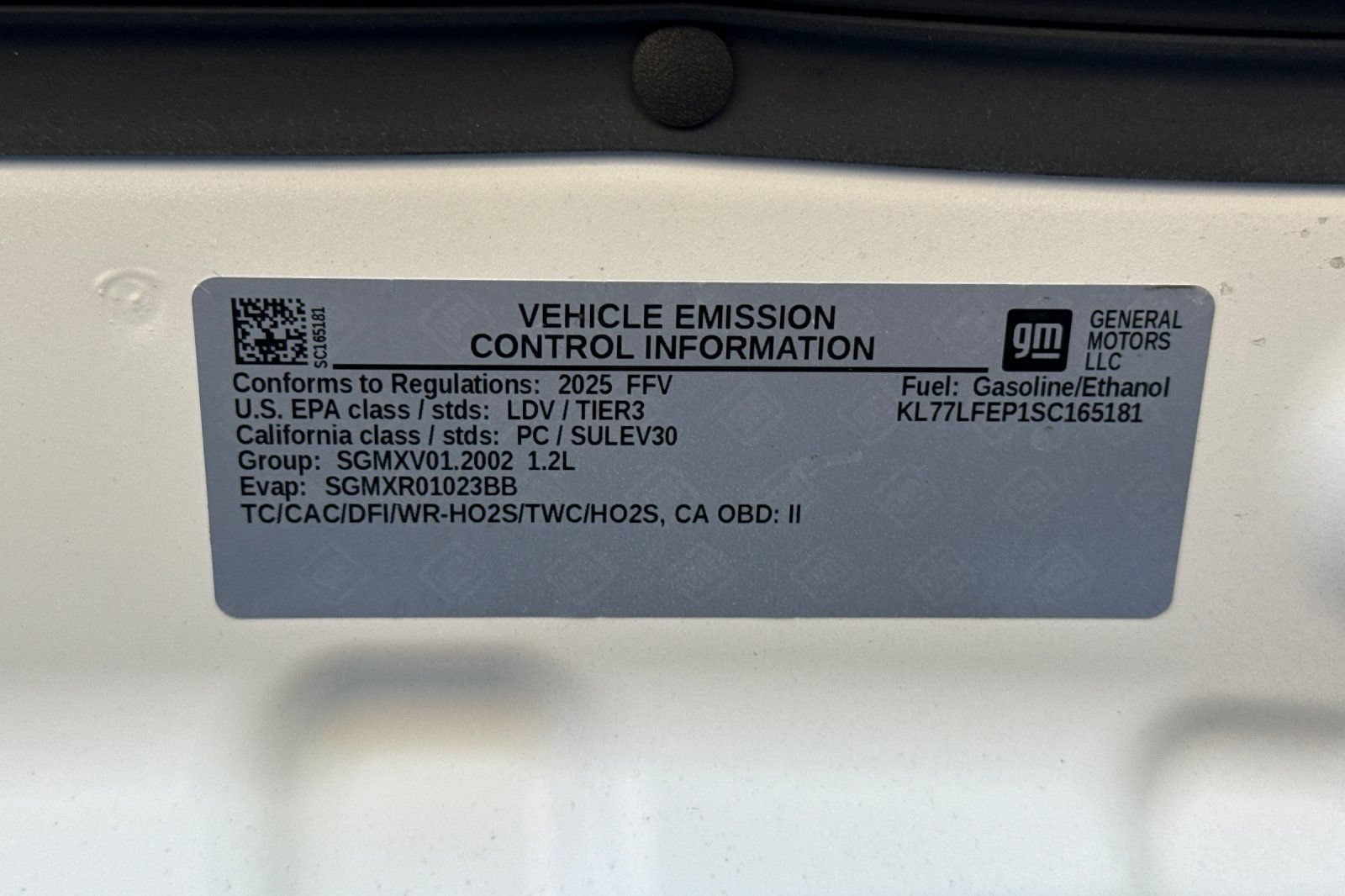 Used 2025 Chevrolet Trax LS FWD image 36