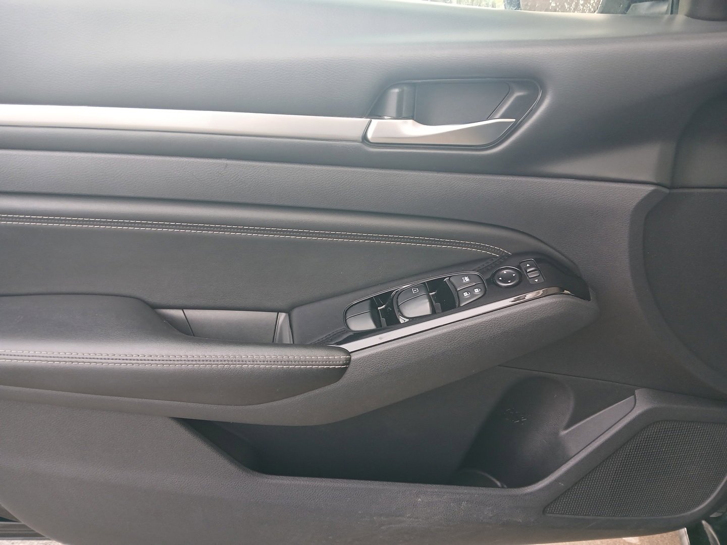 Used 2021 Nissan Altima 2.5 SV image 11