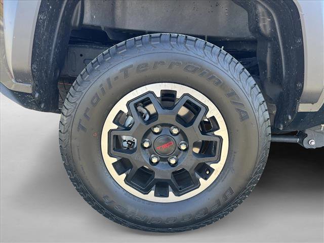 Certified 2025 Toyota Tacoma TRD Off-Road image 26