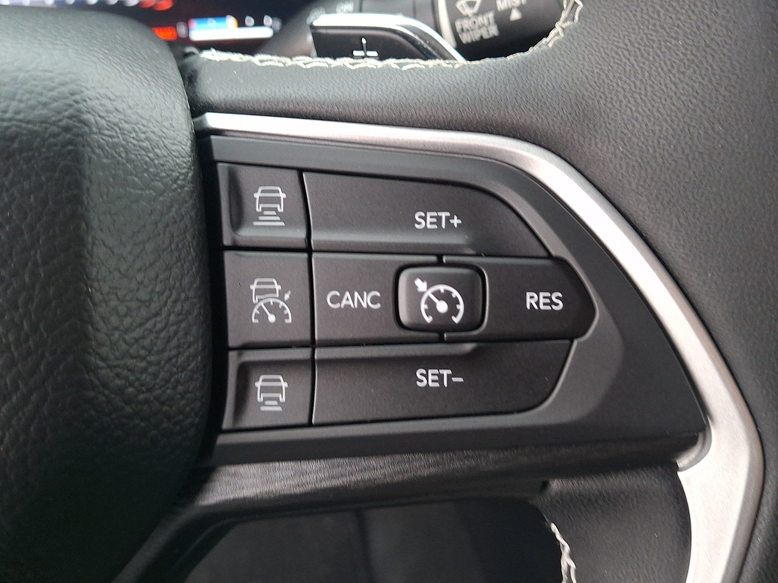 Used 2023 Jeep Grand Cherokee L Laredo w/ Luxury Tech Group I AWD/4WD image 22