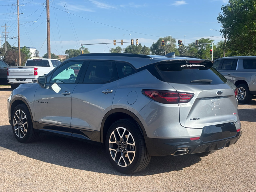 Certified 2025 Chevrolet Blazer RS FWD image 5