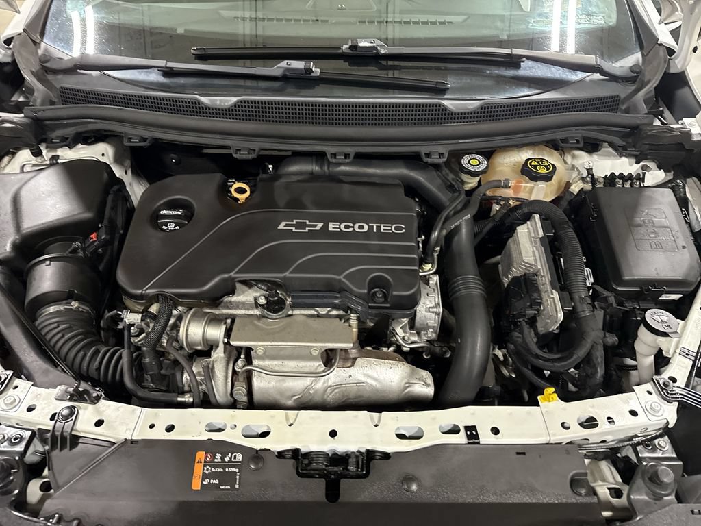 Used 2017 Chevrolet Cruze LS FWD image 24