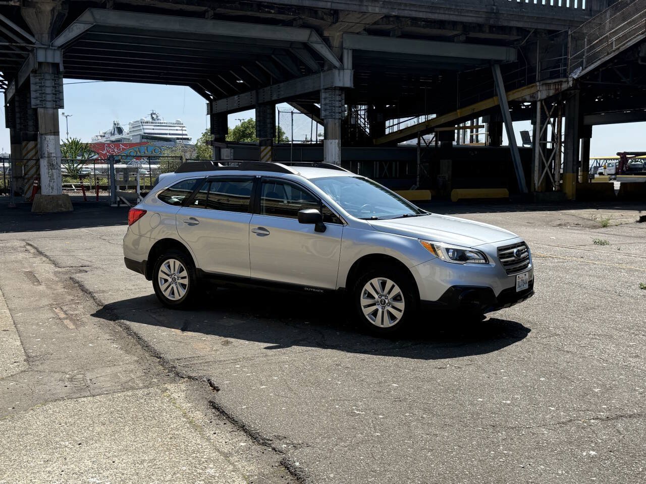 Used 2017 Subaru Outback 2.5i AWD/4WD image 14
