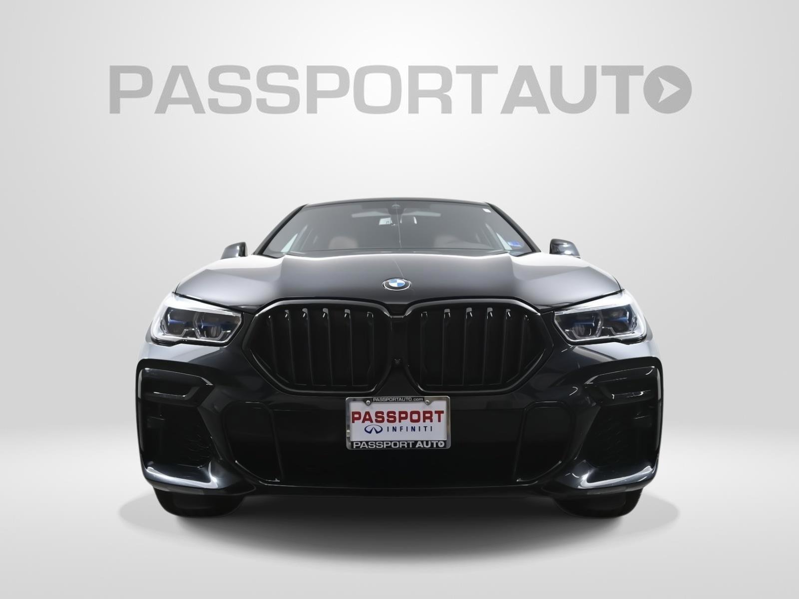 Used 2023 BMW X6 M50i w/ Executive Package image 2