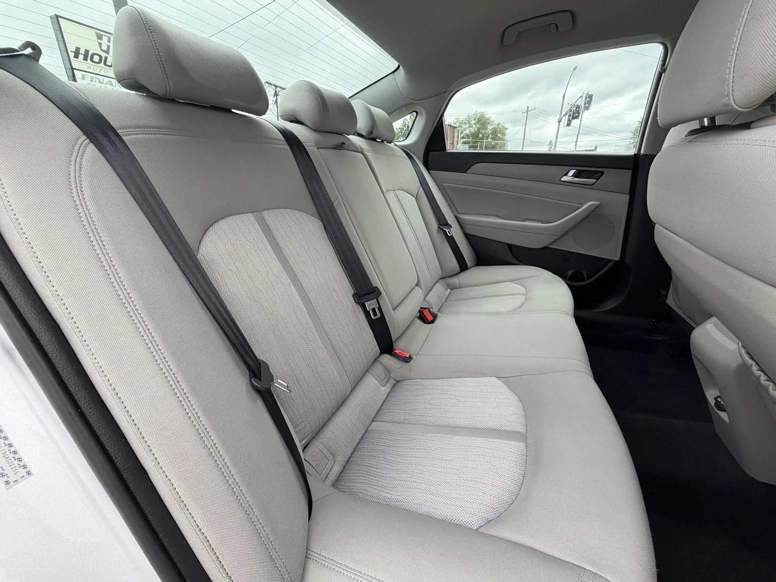 Used 2016 Hyundai Sonata SE FWD image 16