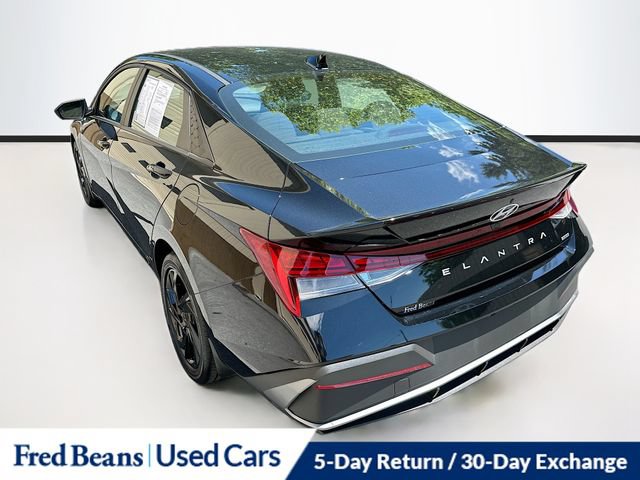 Used 2026 Hyundai Elantra SEL FWD image 6