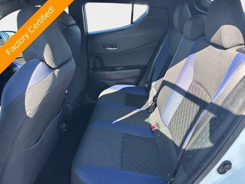 Used 2020 Toyota C-HR XLE image 23