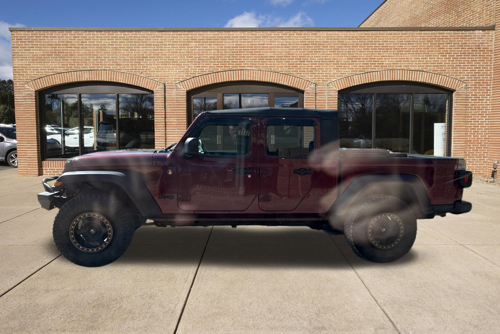 Used 2021 Jeep Gladiator Sport w/ Trailer Tow Package AWD/4WD image 12