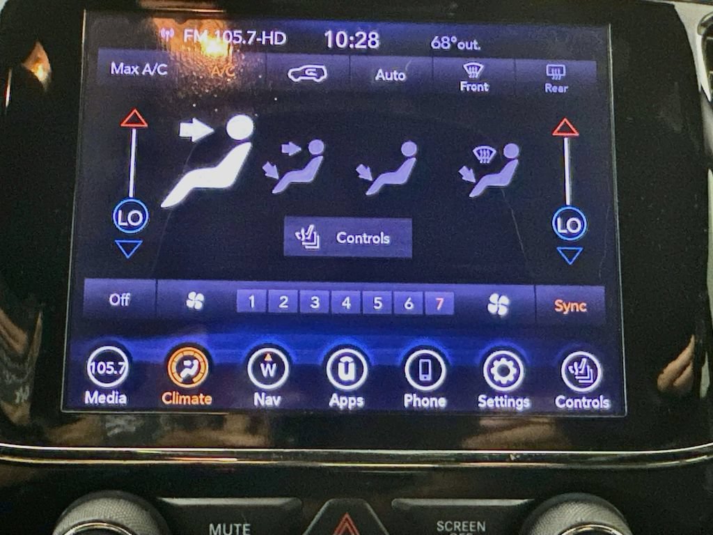 Used 2020 Jeep Grand Cherokee High Altitude AWD/4WD image 18