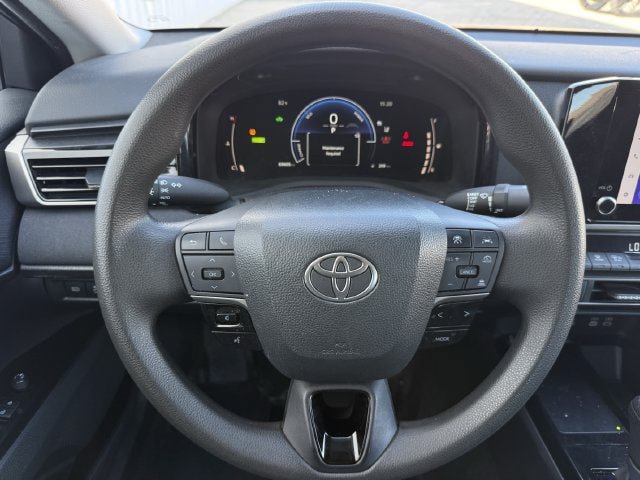 Used 2025 Toyota Camry LE FWD image 13