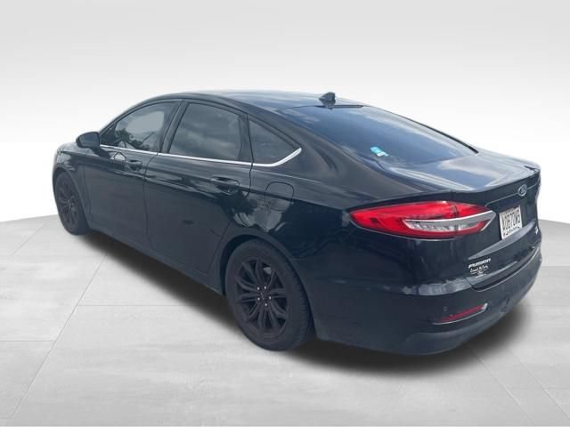 Used 2019 Ford Fusion SE FWD image 7