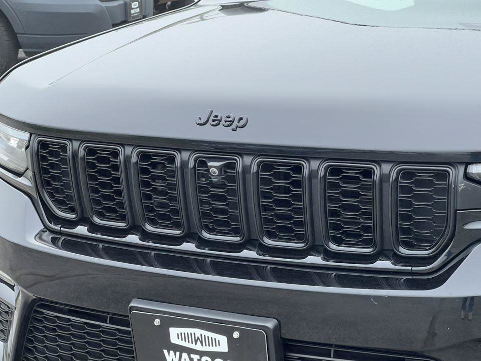 Used 2024 Jeep Grand Cherokee Limited w/ Luxury Tech Group II AWD/4WD image 8