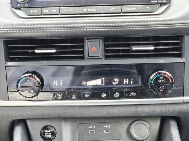 Certified 2024 Nissan Rogue SV FWD image 24