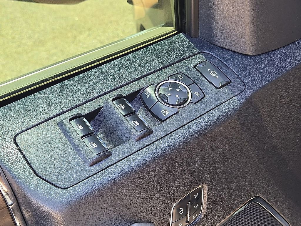 Used 2022 Ford F250 Lariat w/ Lariat Value Package RWD image 21