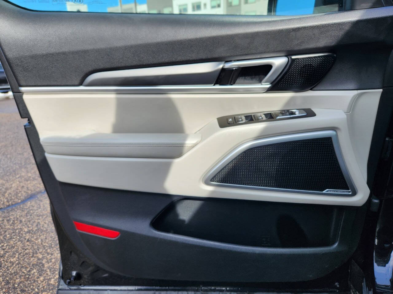 Used 2020 Kia Telluride S w/ S 8 Passenger Seating Package AWD/4WD image 21