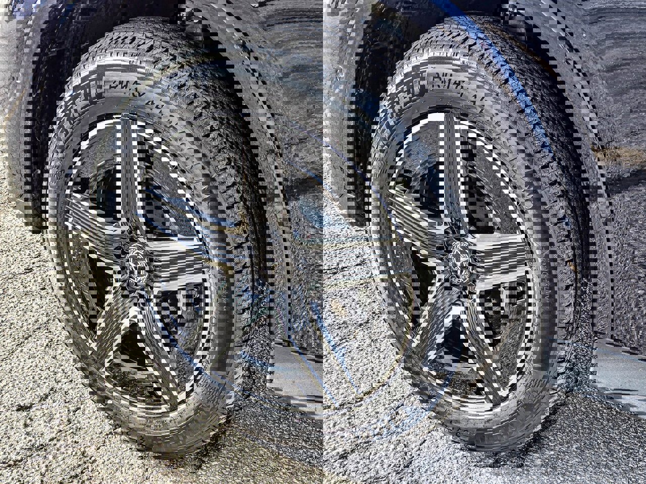 Used 2023 Mercedes-Benz GLC 300 GLC 300 image 8