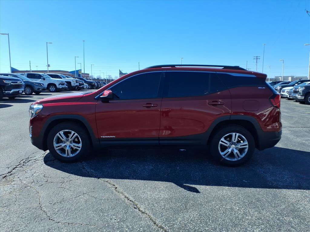 Used 2018 GMC Terrain SLE w/ Driver Convenience Package image 4