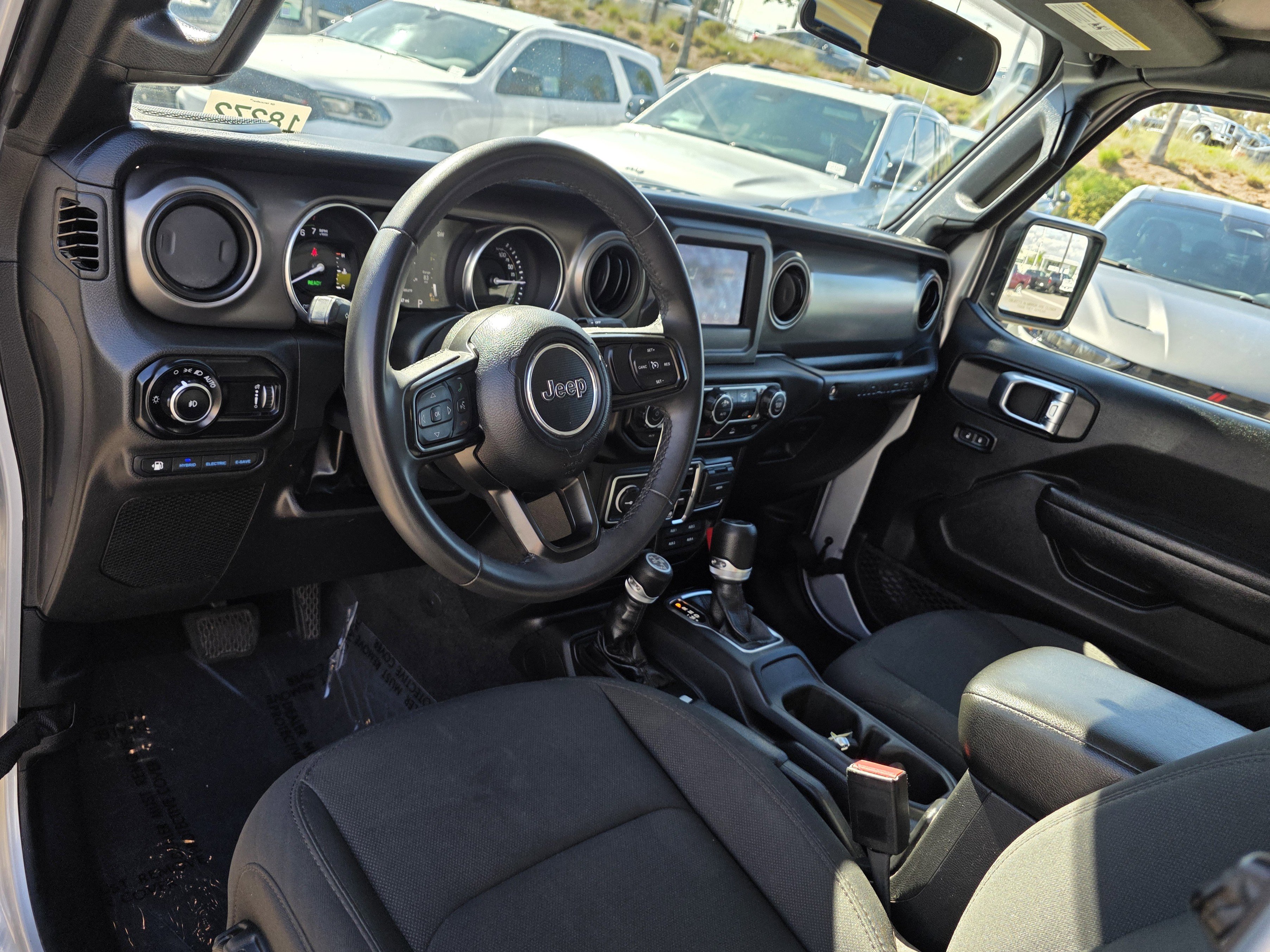 Certified 2023 Jeep Wrangler Unlimited image 9