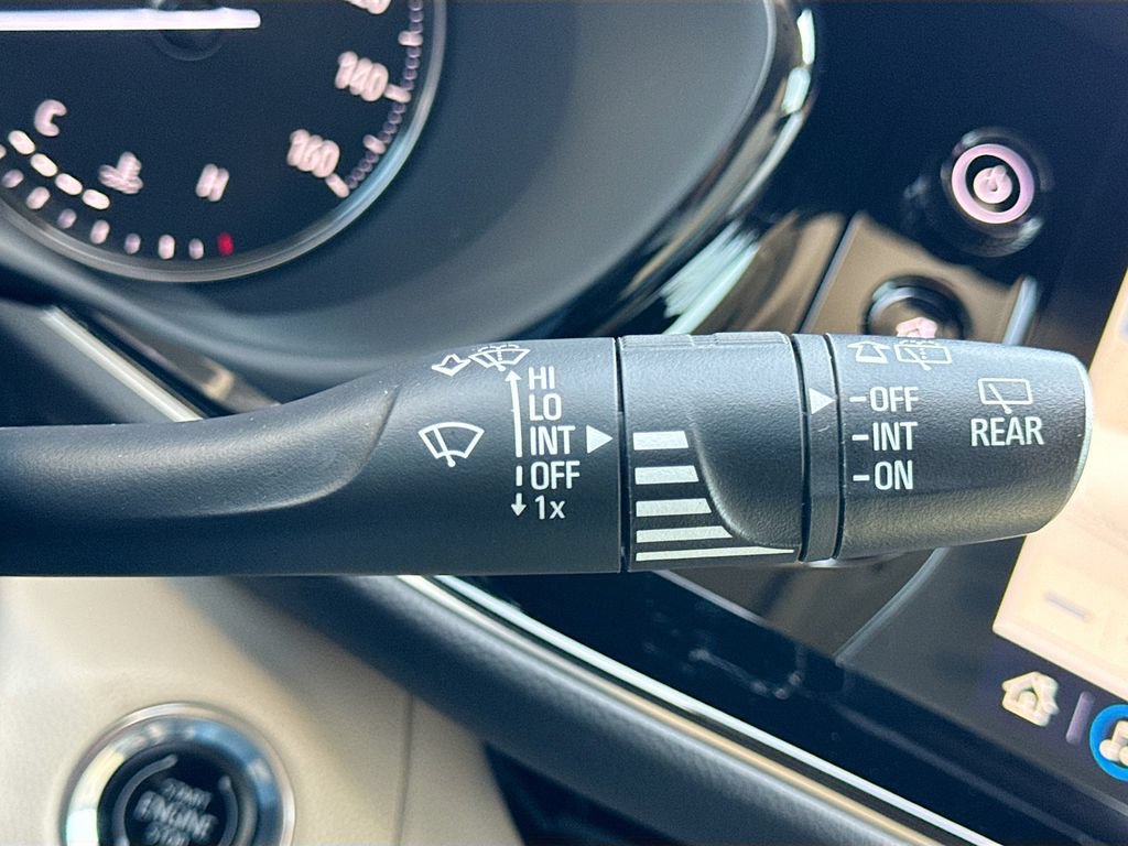 Used 2021 Buick Envision Avenir FWD image 13